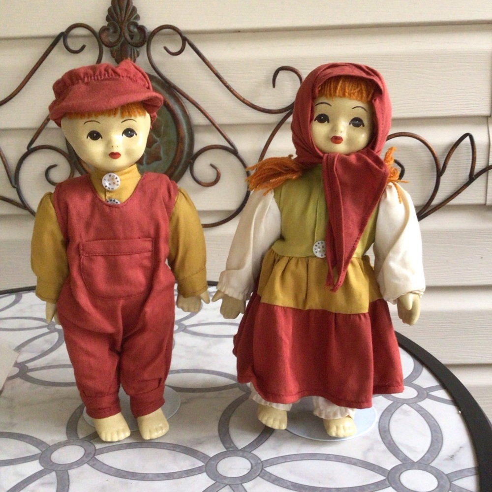 VINTAGE HUBAO DOLLS BOY AND GIRL WITH STANDS PORCELAIN FACE HANDS FEET